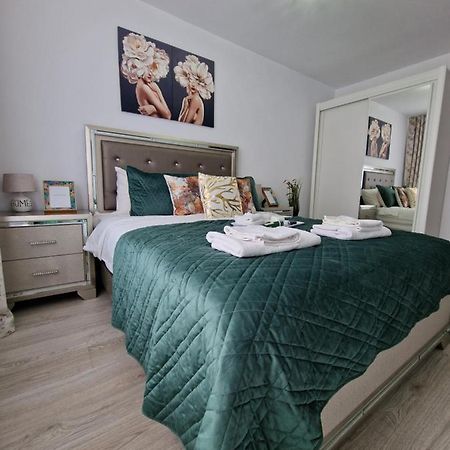 M&A Apartment Brasov Ngoại thất bức ảnh